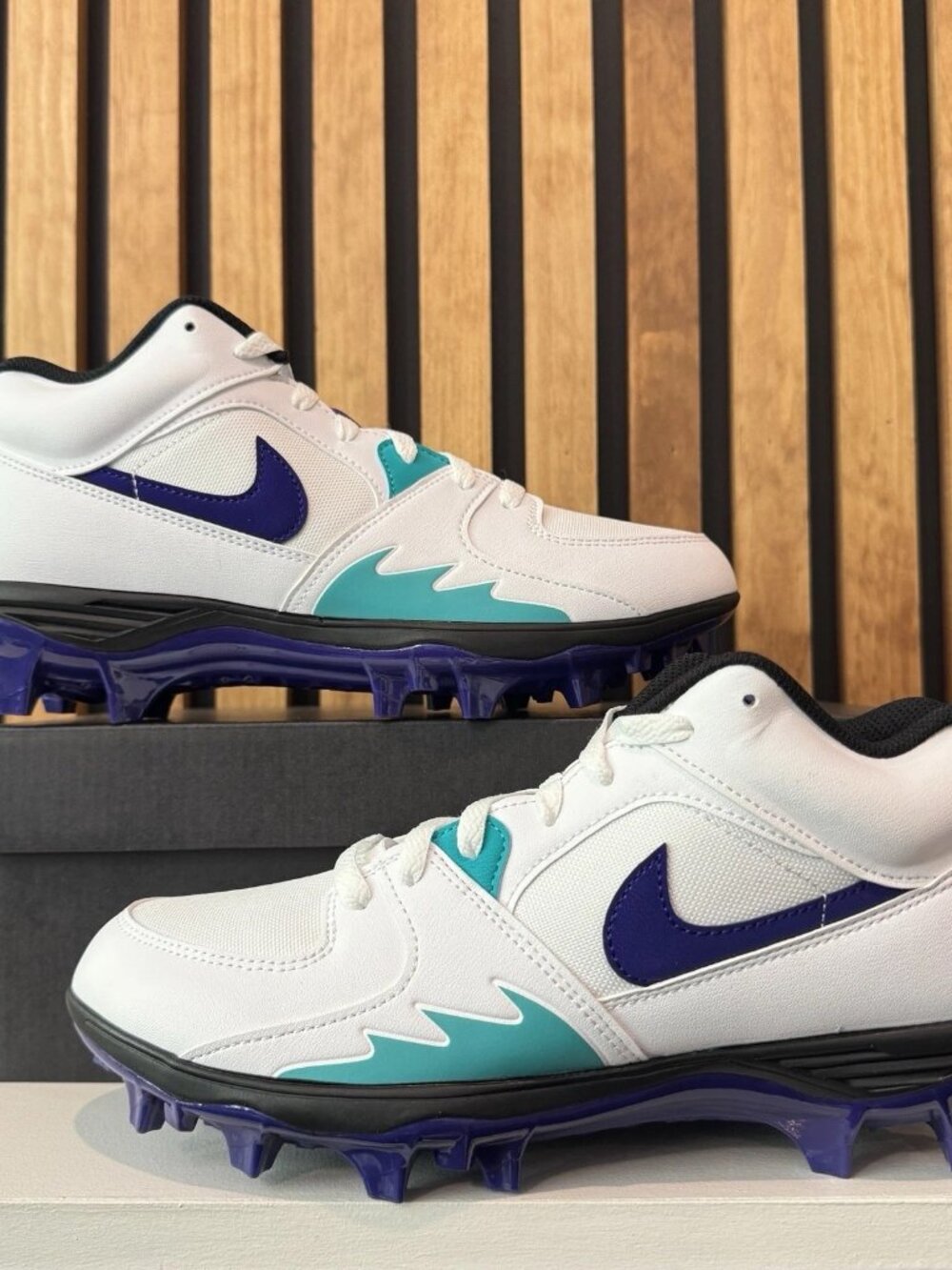 SIZE 10.5 - Jordan Stadium 90 Low TD Football Cleats HQ0210-105 White Purple Ice